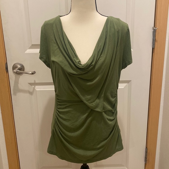 ONE WORLD Tops - OneWorld Green Short Sleeve with Scoop Neck Size Large